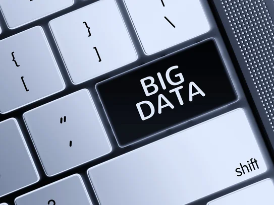 Tastatur bei der eine Taste mit dem Text "Big Data" beschrieben ist